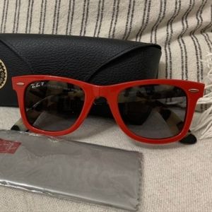 Ray ban sunglasses wayfarer red polarized